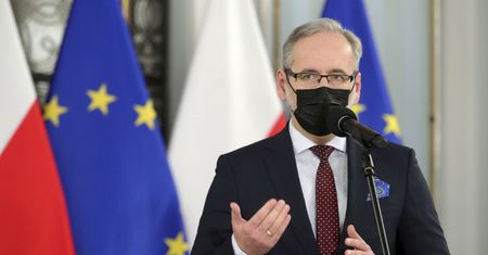 Nowe obostrzenia coraz bliżej. Jest data konferencji ministra zdrowia