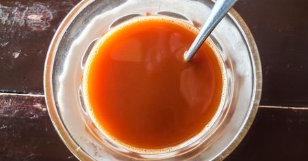 Ukraińska "oblepicha". Zmniejsza ból stawów, obniża cholesterol. 160 związków w jednej łyżeczce