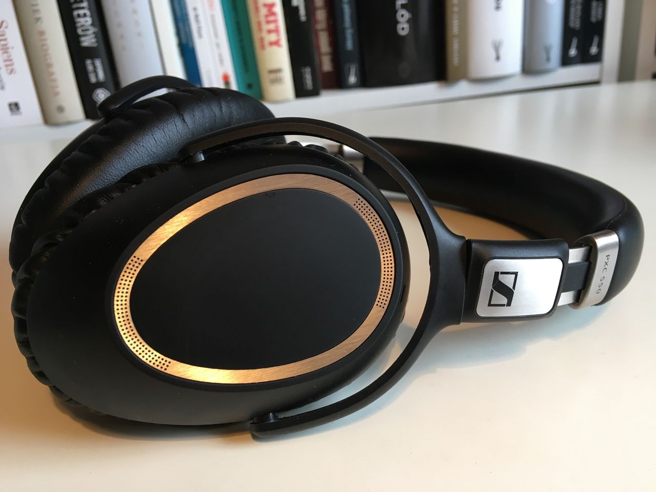 Sennheiser PXC 550 – test słuchawek z aktywnym tłumieniem hałasu