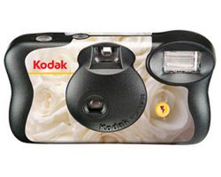 Jednorazowy aparat Kodaka specjalnie na ślub