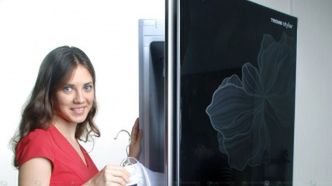 Czy to lodówka do ubrań...? 1