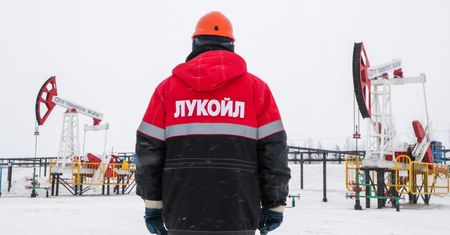 Rosyjski gigant naftowy Łukoil wzywa do zaprzestania wojny w Ukrainie