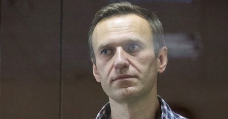 Przełom? Do Nawalnego dopuszczono lekarzy. "To już zwycięstwo"