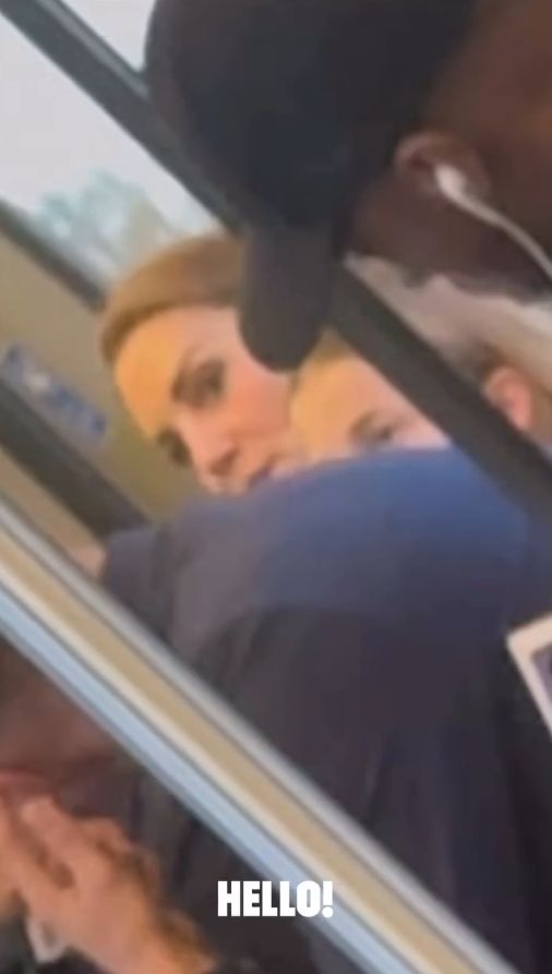 Kate z córką w metrze