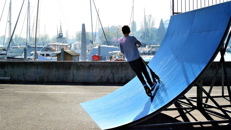 Śląskie. Policja radzi, by nie pozostawiać swojej własności bez zabezpieczenia także na terenie SkateParku.