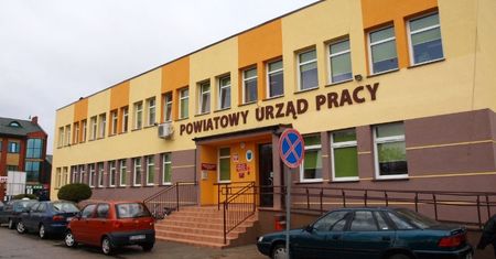 Urząd przyjmuje wnioski przez godzinę dziennie. Czytelnik oburzony: "petent najmniej ważnym elementem"