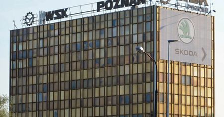 Połowa załogi do zwolnienia. "Dramatyczna sytuacja" w dużych zakładach