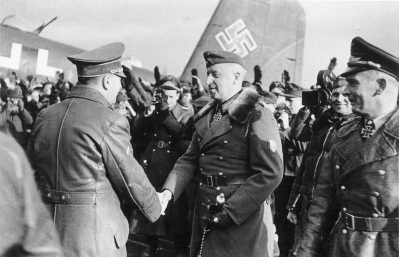 Hitler rozkazał Mansteinowi oddać kilka z jego najlepszych dywizji pancernych, w tym Leibstandarte Adolf Hitler