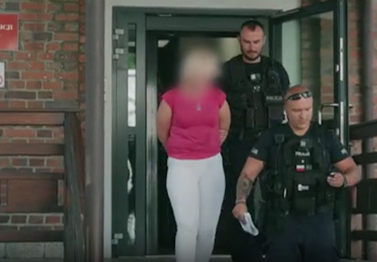 Zauważyli ją, gdy jechała hulajnogą. "Błagam, proszę"