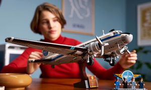 Będzie zestaw LEGO na licencji Boeinga. Samolot Douglas DC-3 w barwach linii Pan Am