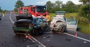 Tragiczne zderzenie dwóch samochodów. Nie żyje 61-latek