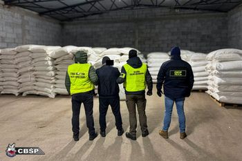 Braniewo: Blisko 63 tony nielegalnego tytoniu. Zatrzymano dwóch mężczyzn