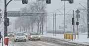 Toruń: Intensywne opady śniegu - możliwe utrudnienia i zagrożenia drogowe. Toruńskie Centrum Zarządzania Kryzysowego ostrzega