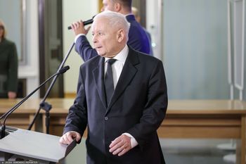 Bliska współpracownica Kaczyńskiego poza PiS. Została skreślona