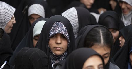 Austria zakazuje muzułmańskich chust u dzieci. "Symbol ucisku"
