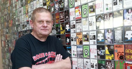 Kazik podłączony do aparatury tlenowej. Zespół odwołuje koncerty. Jest oświadczenie