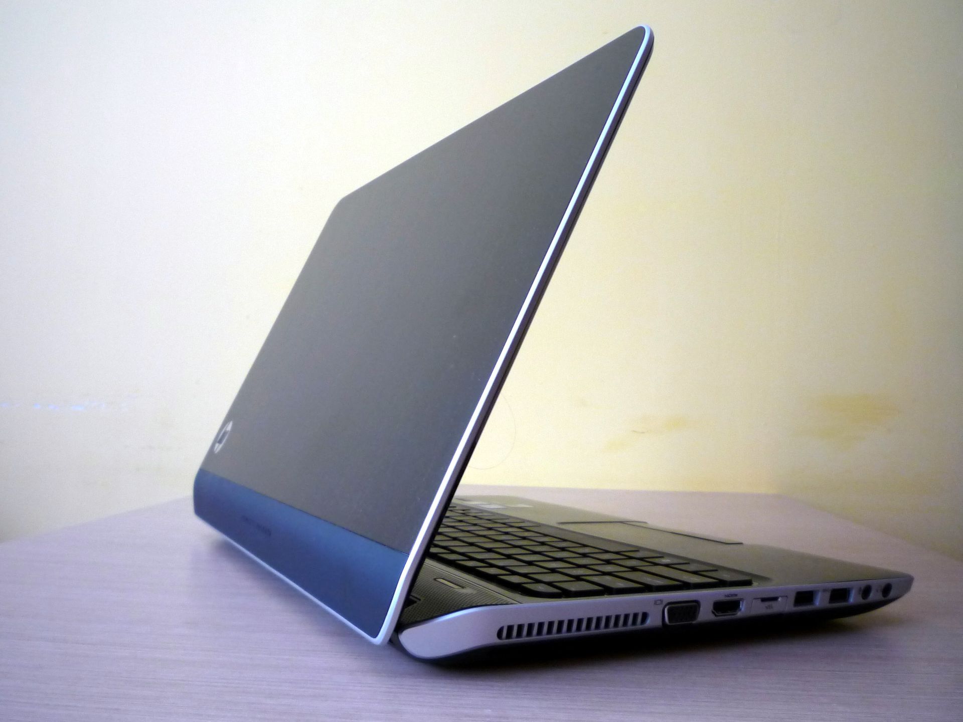 HP Pavilion dv6-7070ew – jadąc na wstecznym… [test] 6