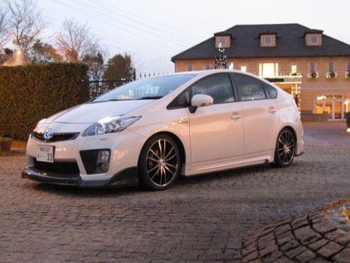 Tommy Kaira i nieodpowiedni tuning Toyoty Prius