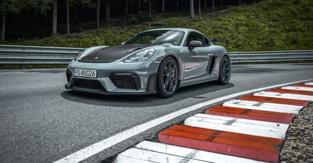 Test: Porsche 718 Cayman GT4 RS to bolid na drogi publiczne. Dlatego pojechałem nim na taką, która wygląda jak tor
