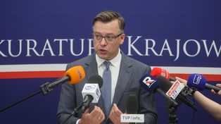 Rozbieżność w komunikatach? Prokuratura wyjaśnia słowa Tuska