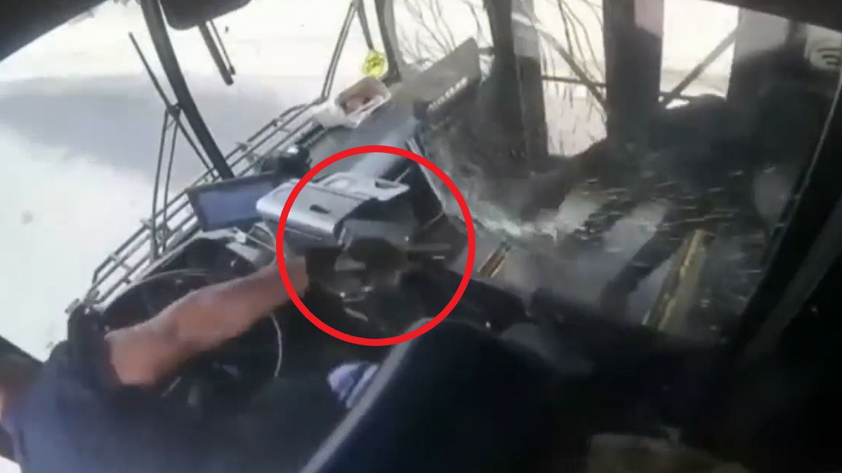 Strzelanina w autobusie. Ucierpiał kierowca i pasażer