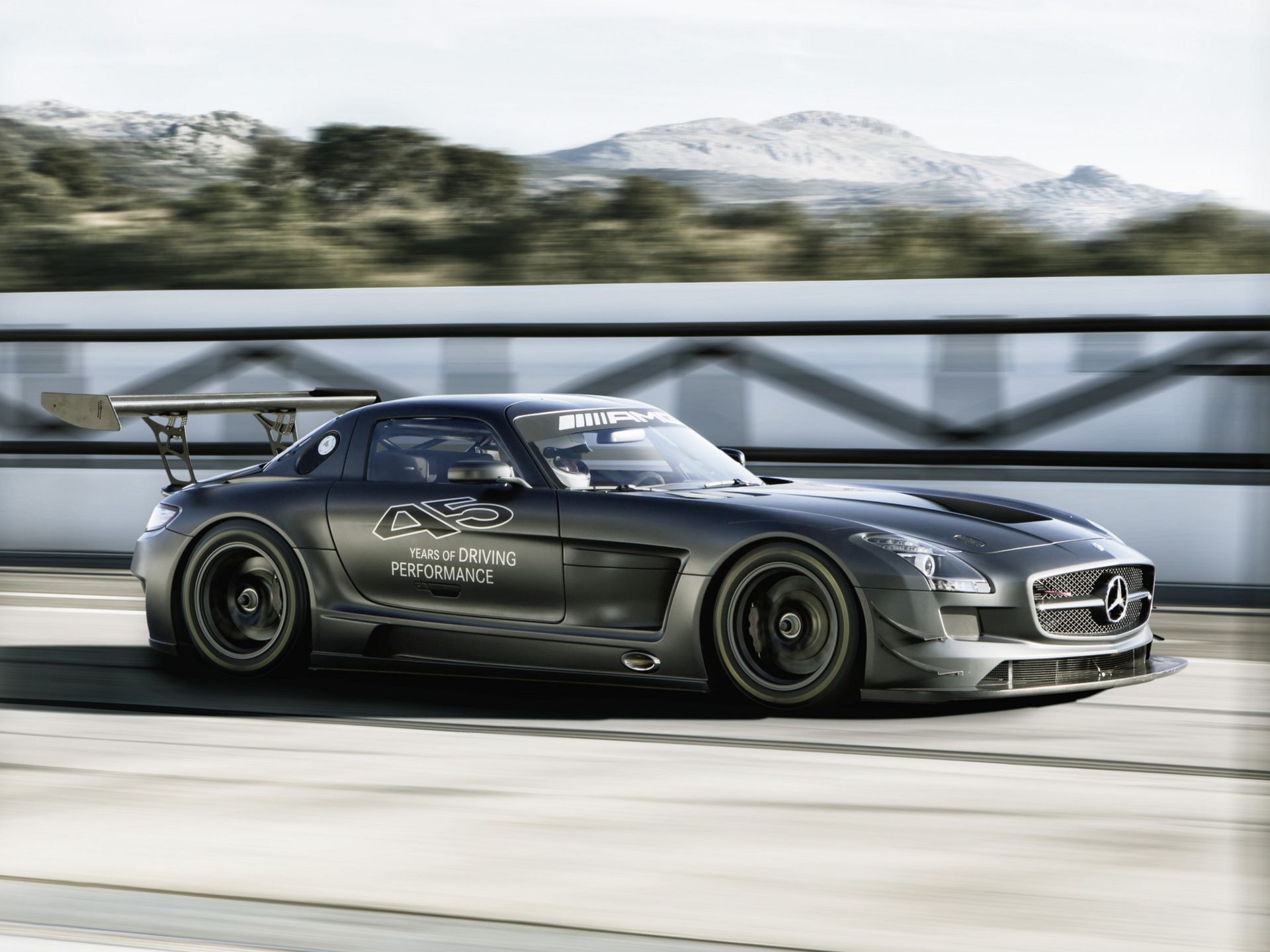 Żegnamy króla: odchodzi Mercedes-Benz SLS AMG 89