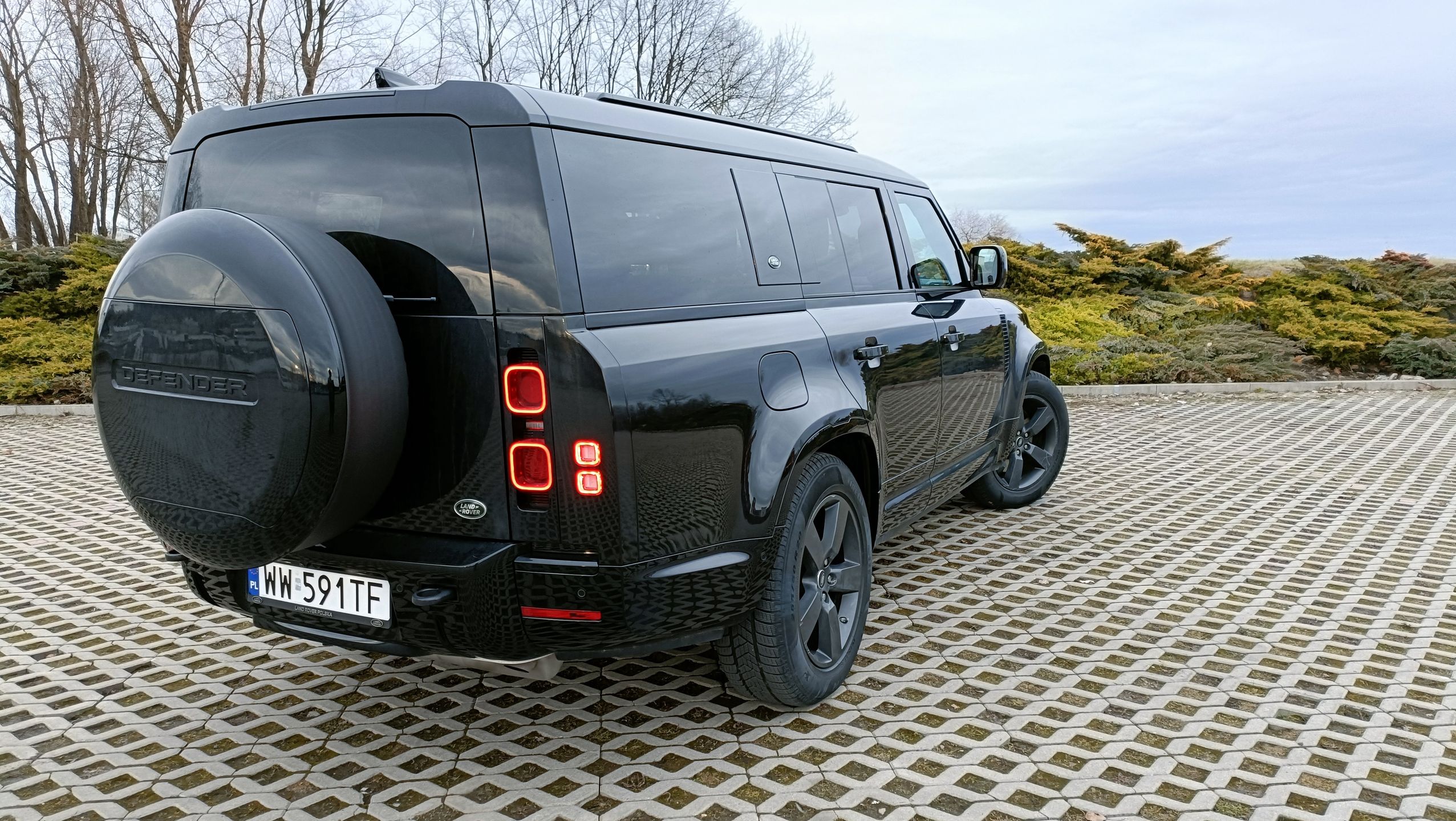 Land Rover Defender 130