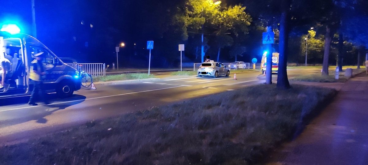 Potrącenie mężczyzny na przejściu dla pieszych na al. Andersa
