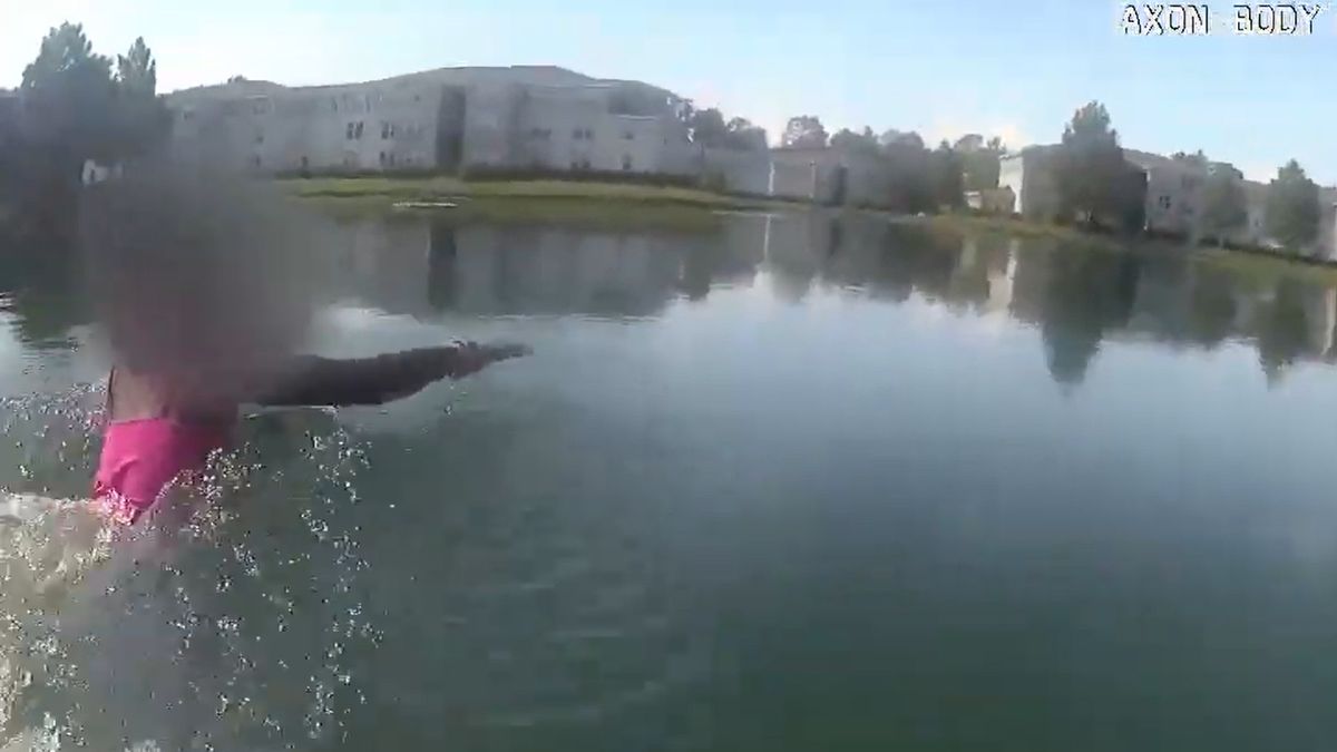 Policjantka nie potrafi pływać. Mimo tego rzuciła się na pomoc tonącemu niemowlęciu