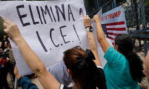 Strach przed deportacją. Polacy w USA ruszyli po polskie paszporty