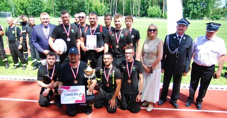 Druhowie pokazali formę. Powiatowe zawody strażackie w Chełmicy-Cukrowni