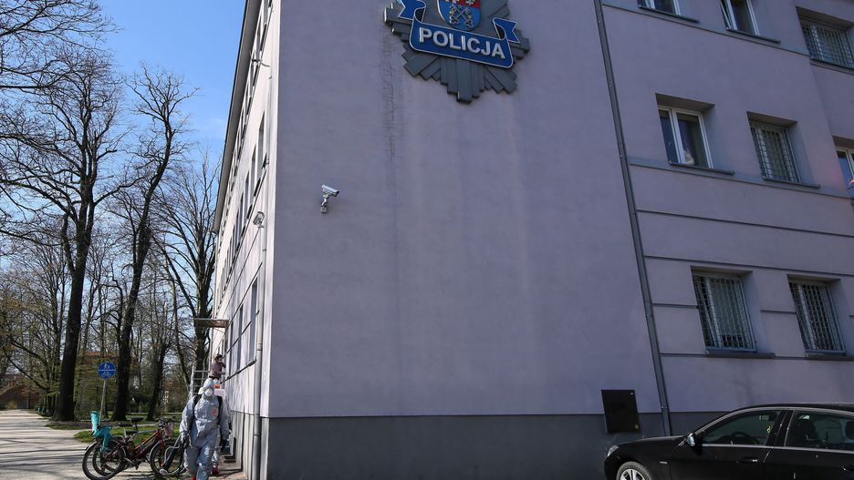 Koronawirus w Polsce. Policjanci w Krotoszynie zakażeni. Komenda zamknięta