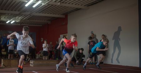 Aż 88 proc. uczniów tego nie umie. Nauczyciele WF-u alarmują