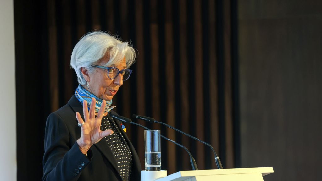 Szefowa EBC Christine Lagarde przekonuje o determinacji banku w walce z inflacją