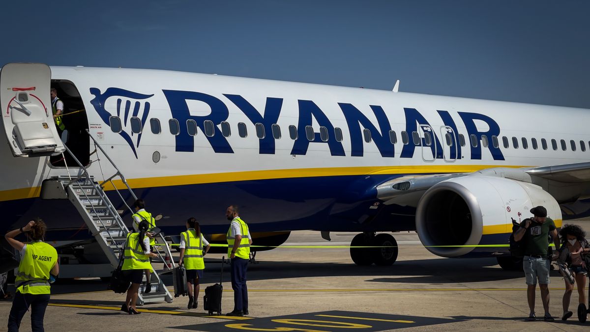 A Ryanair Boeing 737-800 landed in Brindisi, Italy, on June 14, 2022. (Photo by Manuel Romano/NurPhoto via Getty Images)