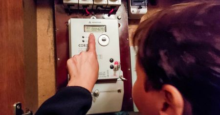 Tańsze rachunki za prąd. Trzeba złożyć wniosek. Zostało mało czasu