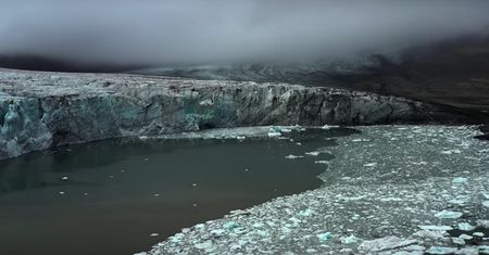 Arktyka szybko się ociepla. Naukowcy mówią o nowym czynniku. "Przegapiliśmy go"