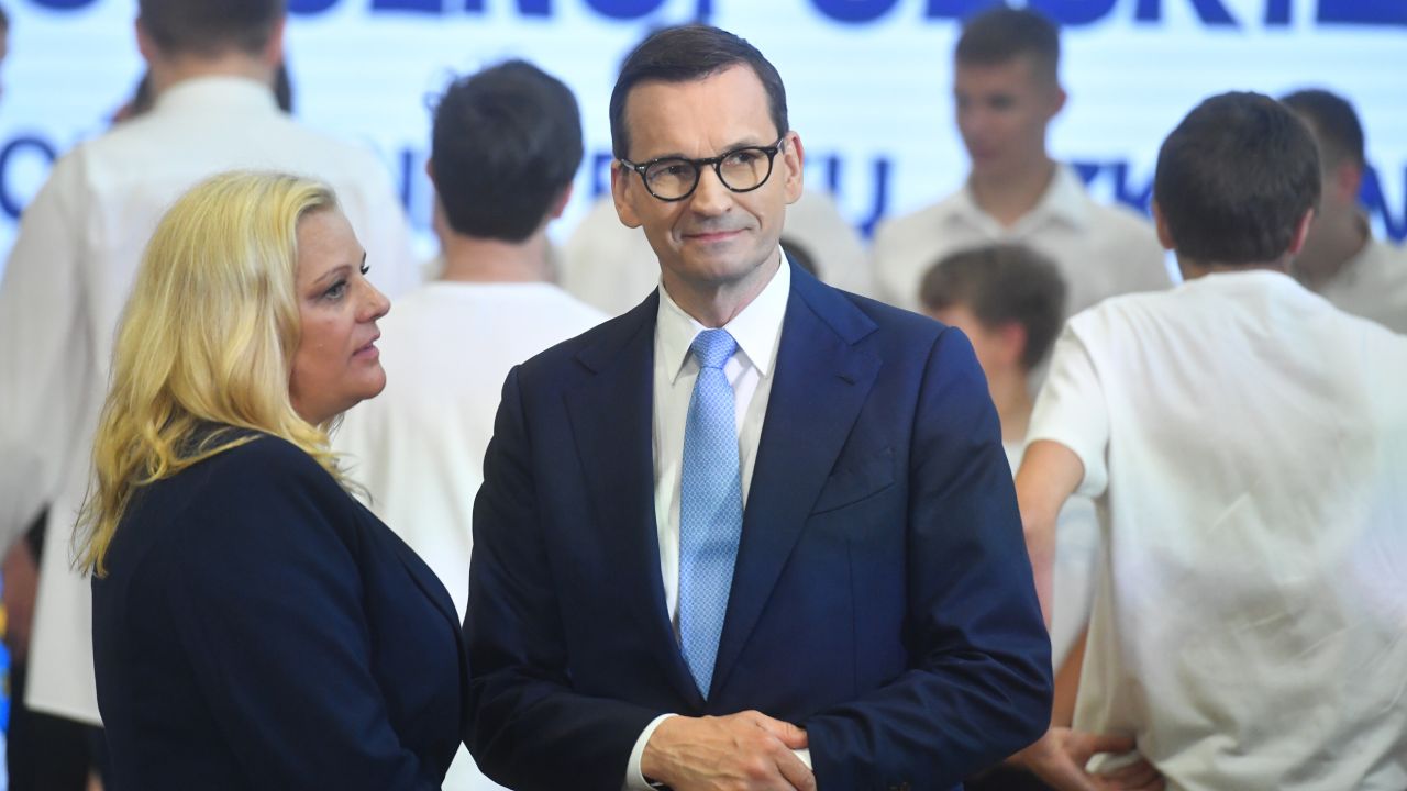 Morawiecki: Obniżyliśmy wszystkim podatki. A nie, właśnie nie wszystkim