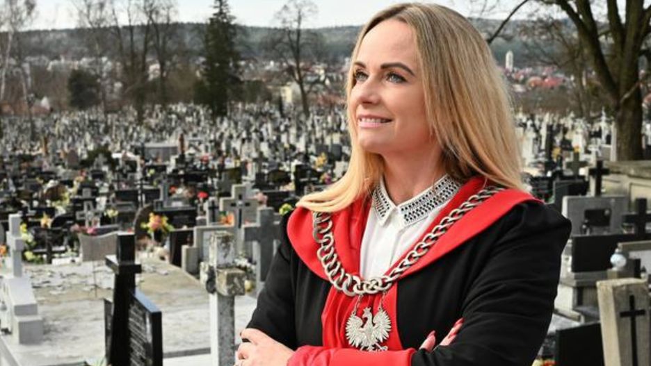 Aneta Dobroch jest mistrzynią ceremonii pogrzebowych od pięciu lat