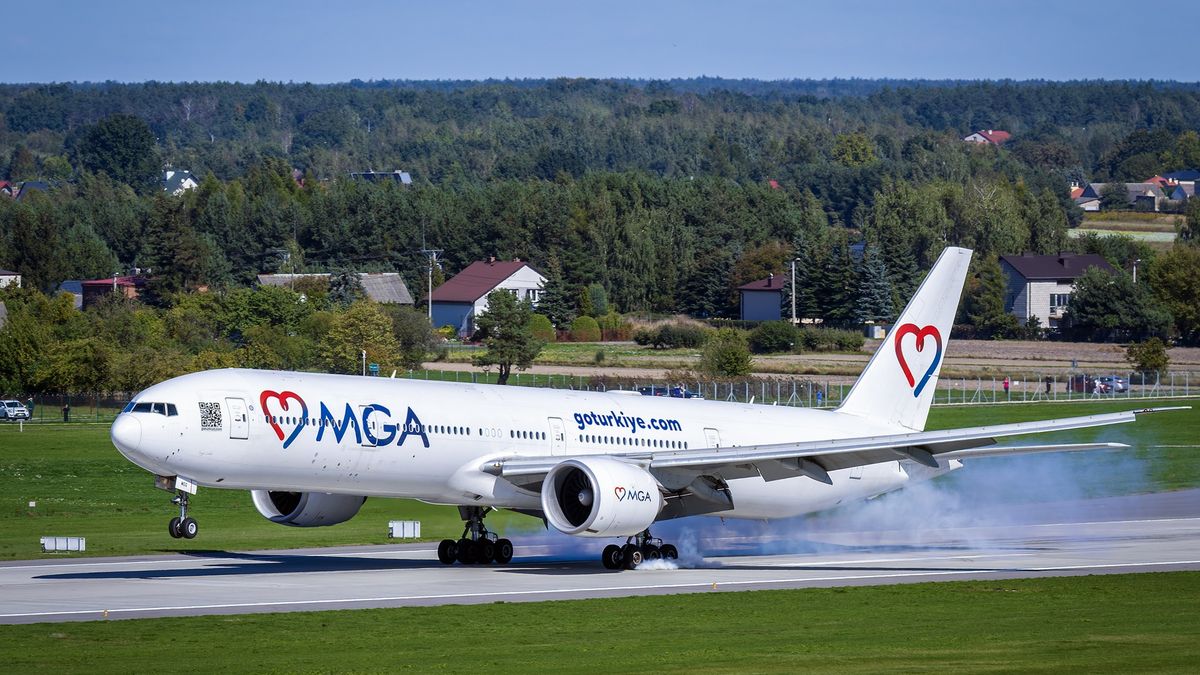 Na lotnisku Warszawa-Radom po raz pierwszy lądował Boeing 777