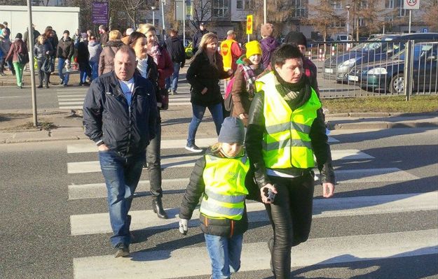 Kolejny wypadek nie robi wrażenia na ZDM. Nie będzie świateł na Umińskiego