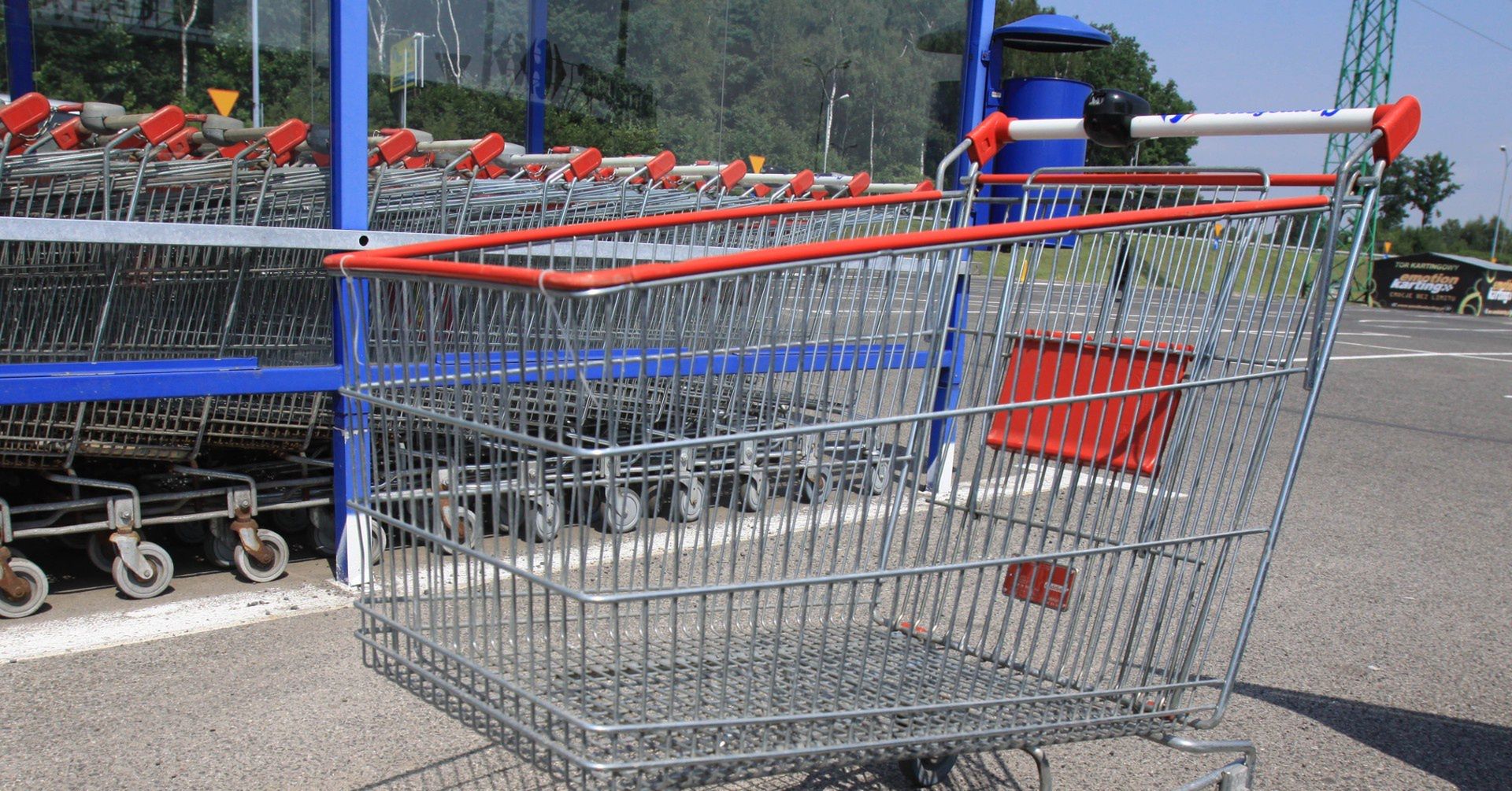 Kwietniowe dane potwierdzają, że sektor e-commerce w Polsce utrzymuje stabilną ścieżkę wzrostu po bardzo wysokim (15,2 proc. m/m) wzroście w marcu.