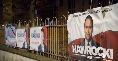 Incydent w Szczecinie. Na balkonie baner, ktoś strzelał do okien