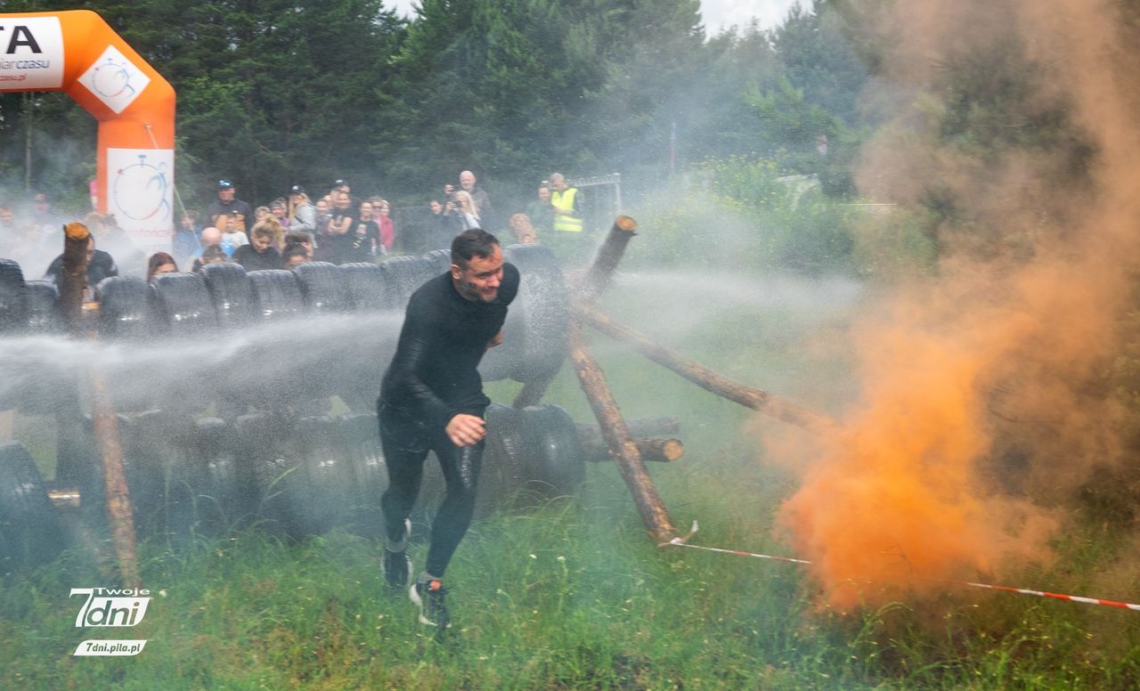 Ekstremalny bieg Miki Run na poligonie w Pile