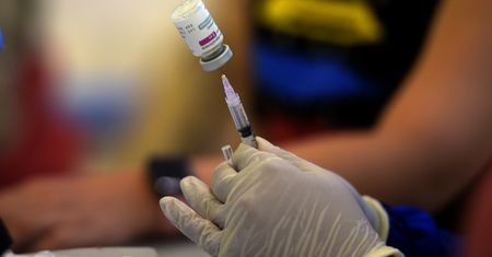Nowe zalecenia ws. AstraZeneca we Włoszech? "Nie należy podawać młodzieży"