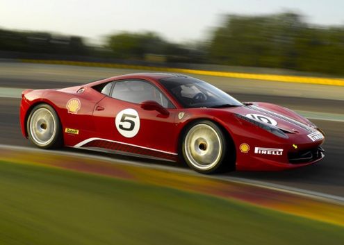 Ferrari 458 Challenge na torze Vallelunga