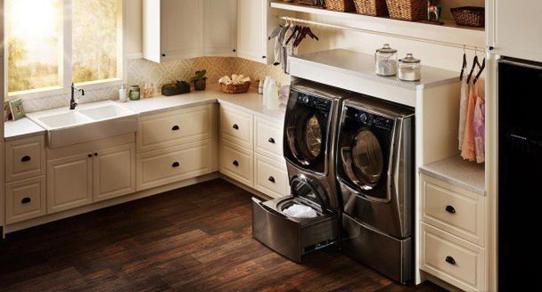 LG zapowiada TwinWash, pralko-suszarkę Centum System i szafę LG Styler