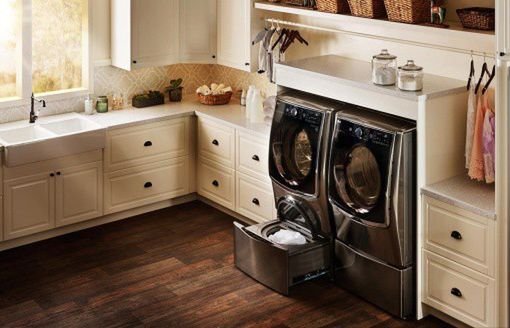 LG zapowiada TwinWash, pralko-suszarkę Centum System i szafę LG Styler