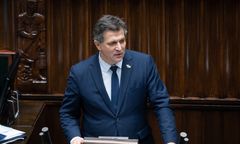 Poseł PiS twierdzi, że potrącił go działacz KOD. Dostał odpowiedź