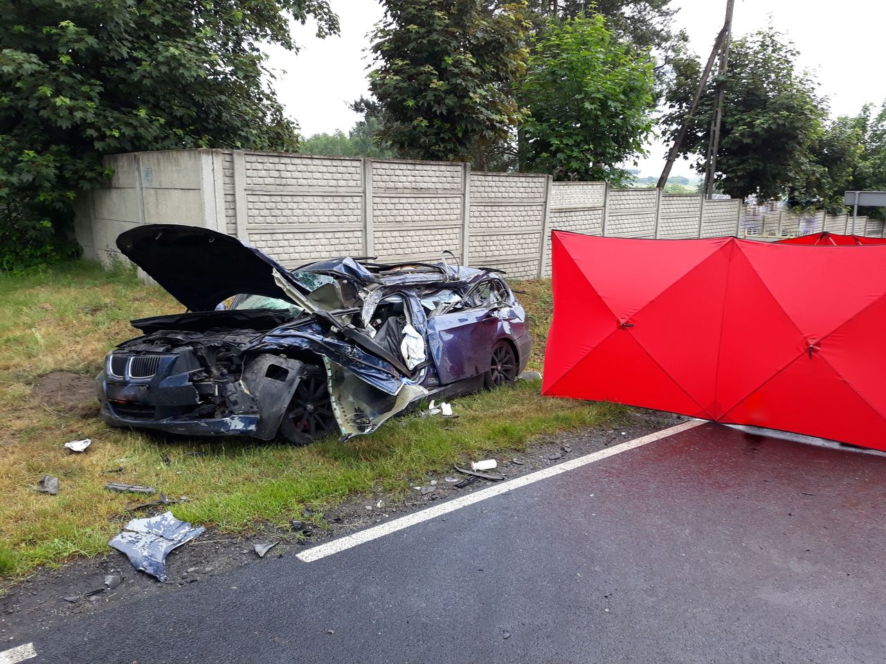 Tragiczny wypadek. Nie żyje 20-letni kierowca